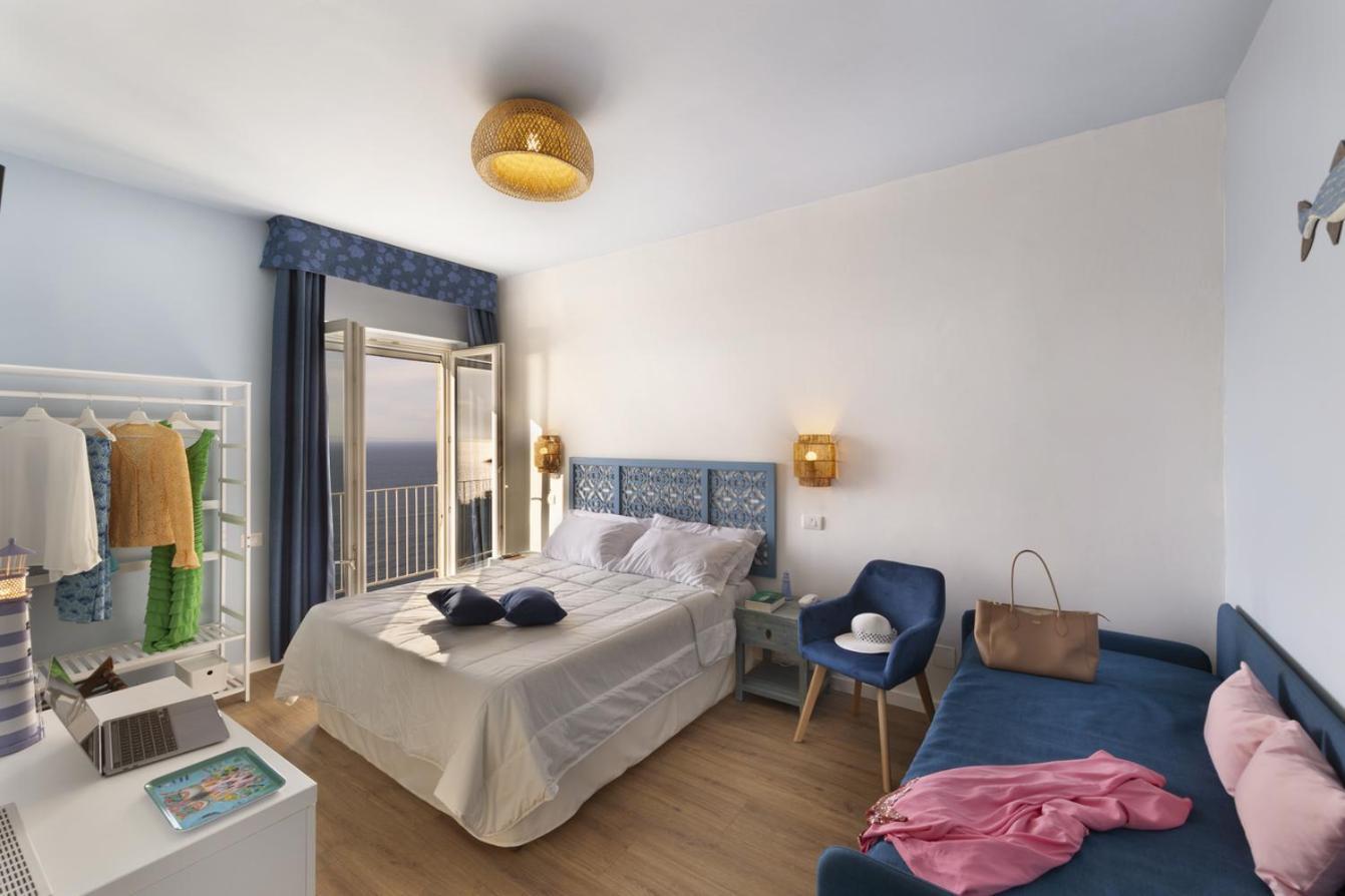 Hotel Villa Lubrense Sorrento マッサ・ルブレンセ エクステリア 写真